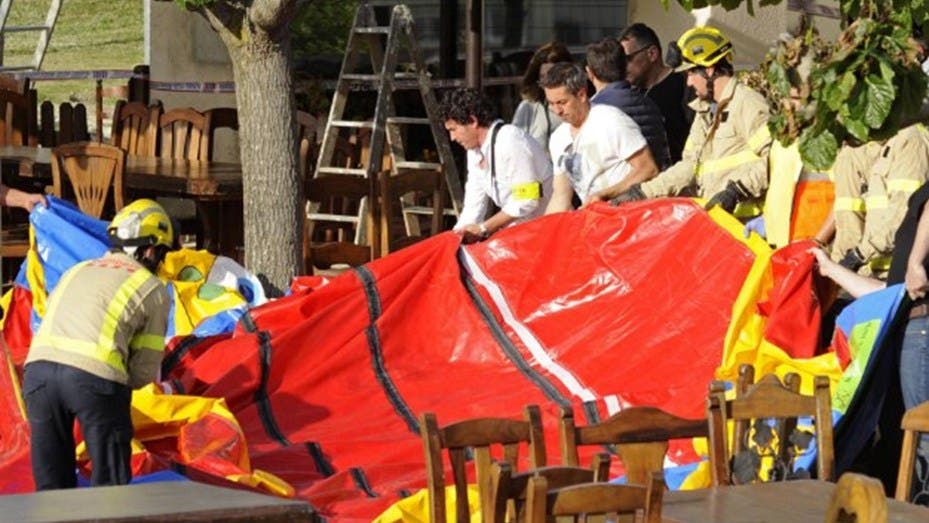 Murió una niña en un castillo inflable en España Murió una niña en un castillo inflable en España