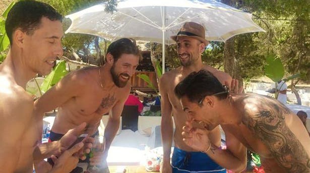 Vacaciones doradas para Manu Ginóbili en Ibiza