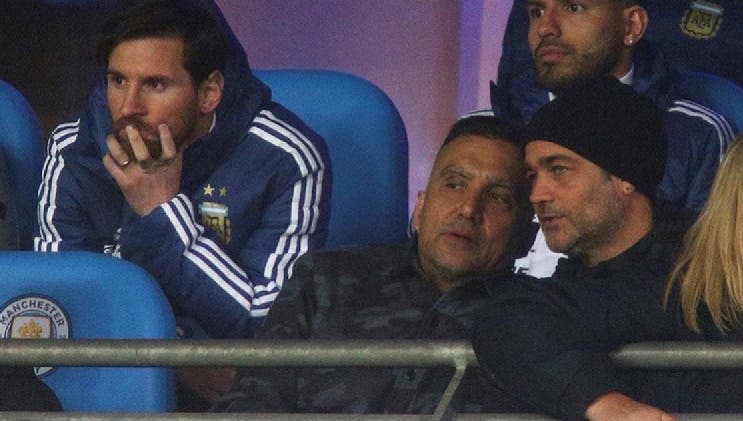 El insólito compañero de palco que tuvieron Messi y Agüero en Manchester