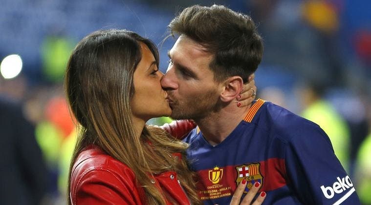 Lejos de la Selección, Messi lleva a sus hijos al jardín Lejos de la Selección, Messi lleva a sus hijos al jardín