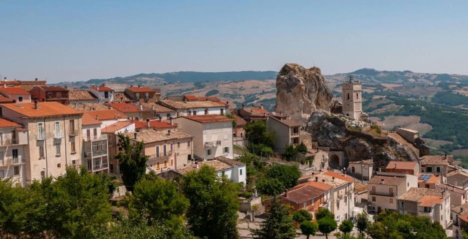 Italia: una región ofrece 700 euros por mes a quienes vayan a vivir a sus pueblos