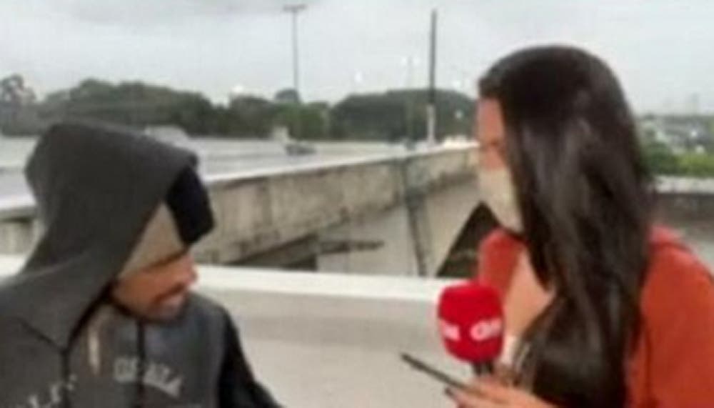 #Video Asaltan a reportera de CNN en Brasil durante transmisión #Video Asaltan a reportera de CNN en Brasil durante transmisión