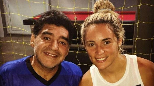 ¿Cuántos dólares le transfirió Diego Maradona a Rocío Oliva durante su relación? ¿Cuántos dólares le transfirió Diego Maradona a Rocío Oliva durante su relación?