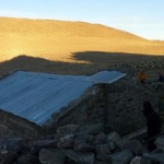 Techo, comida y luz: crean el primer refugio de alta montaña de Tucumán