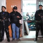 Venta de celulares robados en Tucumán: allanaron ocho locales