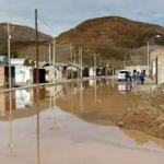 La lluvia hizo estragos y se declaró la emergencia sanitaria en un pueblo de la Puna Salteña: casas inundadas, camiones varados y ruta cortada
