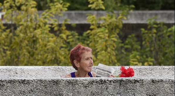 Mari, "La señora de los velorios" Mari, "La señora de los velorios"