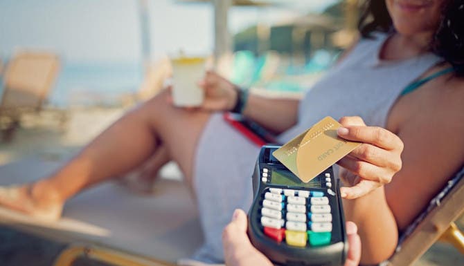 Podría volver el impuesto a las compras con tarjeta en el Podría volver el impuesto a las compras con tarjeta en el