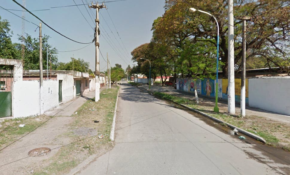 Mataron de 5 tiros a un joven de 18 años en Villa 9 de ...