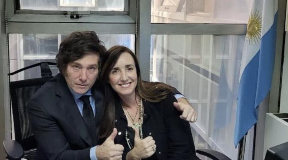Milei ya decidió su compañera de fórmula: la diputada Victoria Villarruel |  Contexto Tucuman